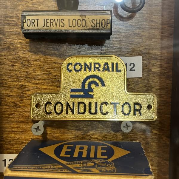 Conrail Conductor hat badge