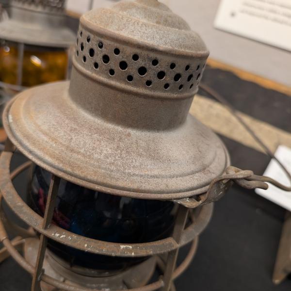 Erie Railroad lantern, unknown make, clear globe