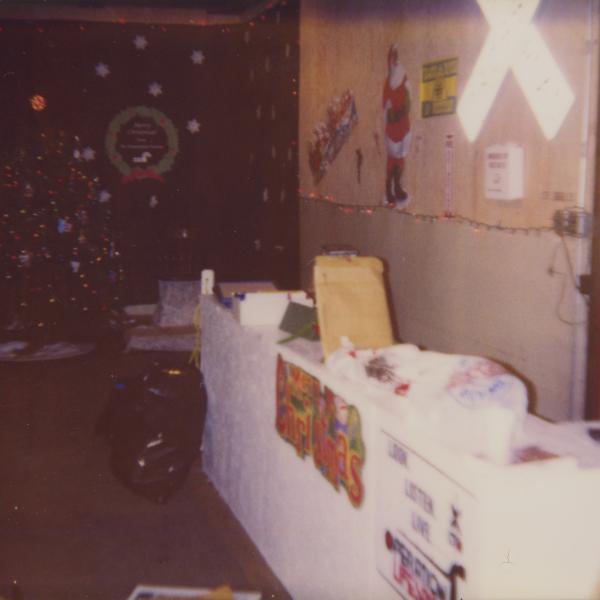 Photograph of interior of Conrail Safety on Rails Theater boxcar 368191, mid-1990s