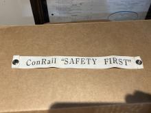 Conrail Safety First armband